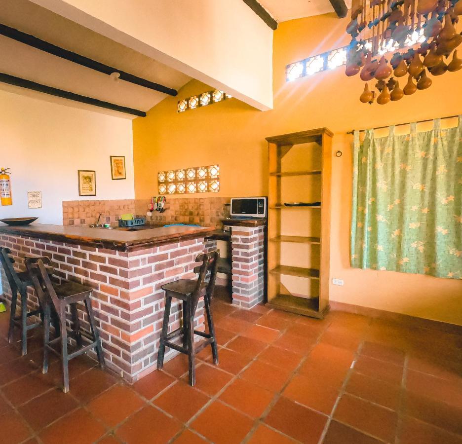 טגאנגה Hostal La Casa De Felipe מראה חיצוני תמונה