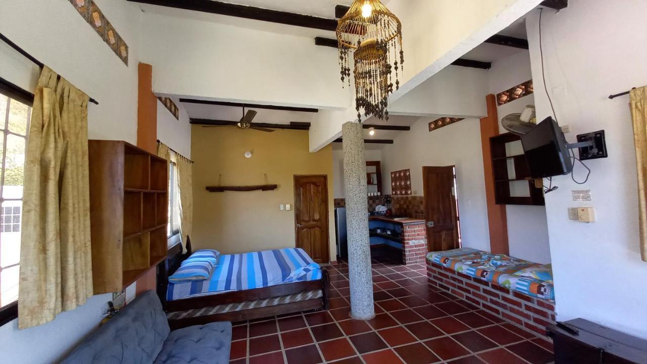 טגאנגה Hostal La Casa De Felipe מראה חיצוני תמונה