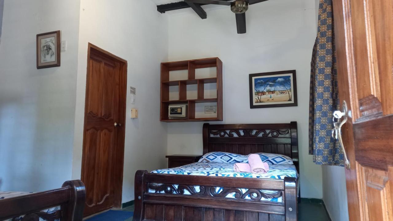 טגאנגה Hostal La Casa De Felipe מראה חיצוני תמונה