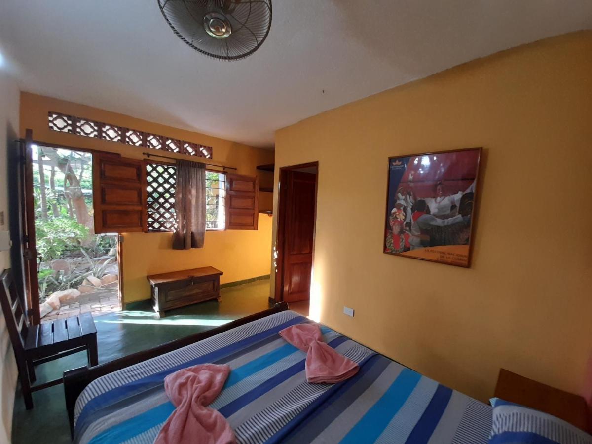טגאנגה Hostal La Casa De Felipe מראה חיצוני תמונה