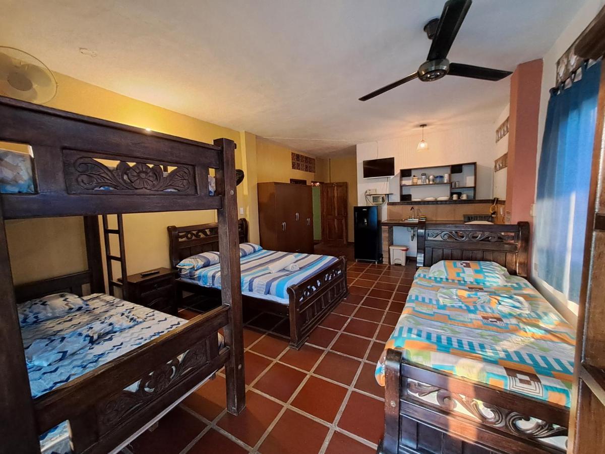טגאנגה Hostal La Casa De Felipe מראה חיצוני תמונה