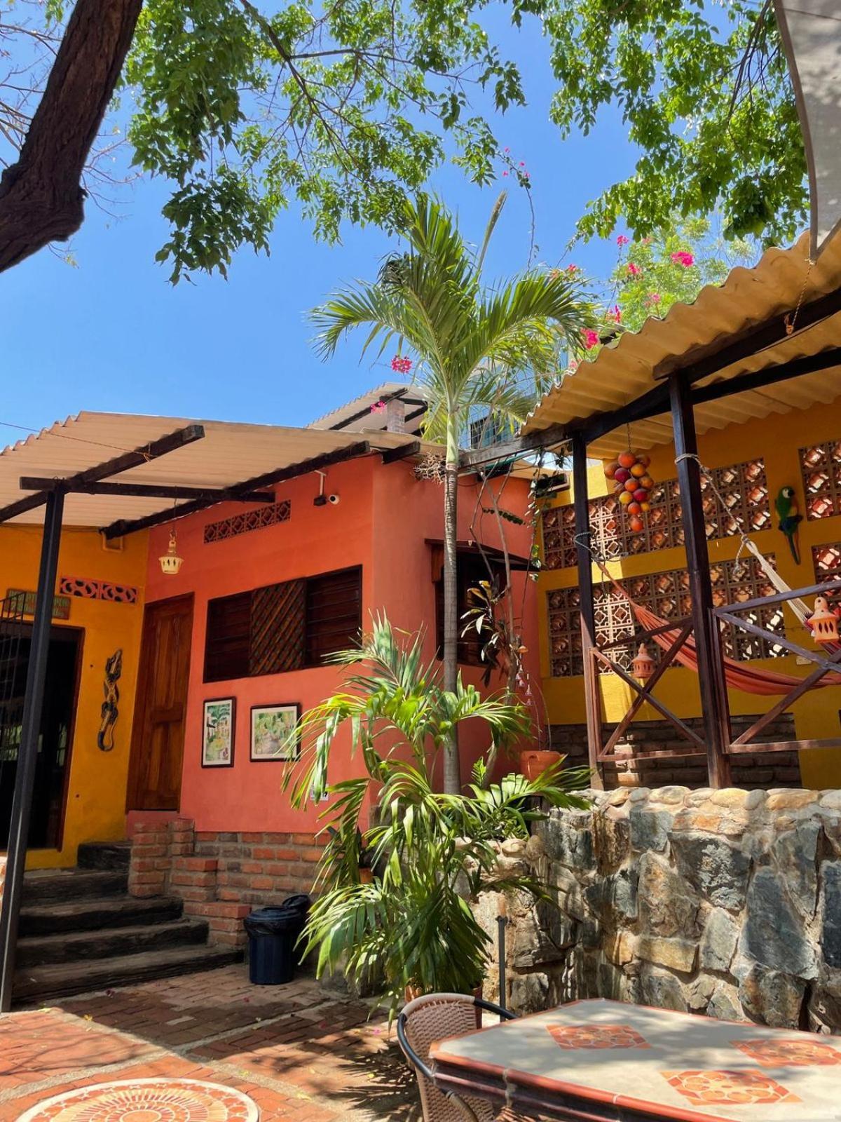 טגאנגה Hostal La Casa De Felipe מראה חיצוני תמונה